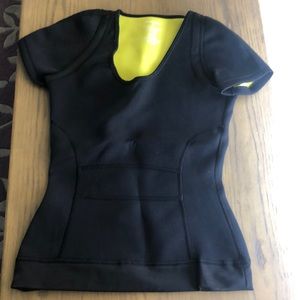 Zaggora Women’s Black Short-Sleeve Neoprene Top with Yellow Lining